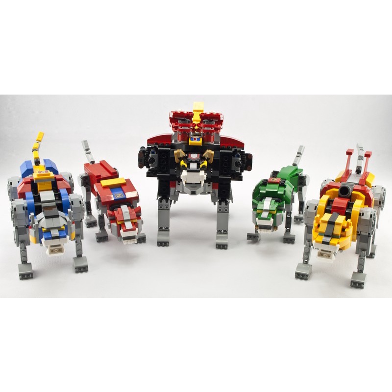 LEGO Ideas 21311 - Người Máy Voltron Biến Hình