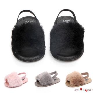 Giày sandal dễ thương cho bé gái