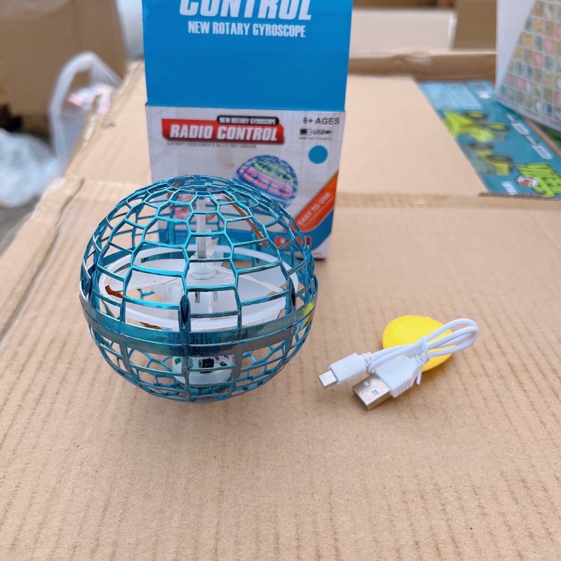 QUẢ CẦU LƯỚI BAY MA THUẬT HÀNG SẠC PIN