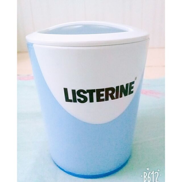 Ly súc miệng Listerine