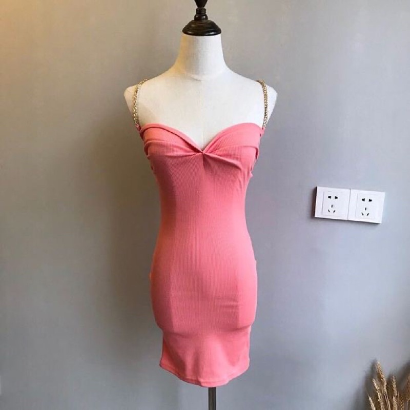 Đầm hai dây body xoắn ngực / đầm ôm nữ/ đầm hotgirl thời trang có lót mút đệm ngực giá  50k chỉ có ở shop KIMDISTORE94
