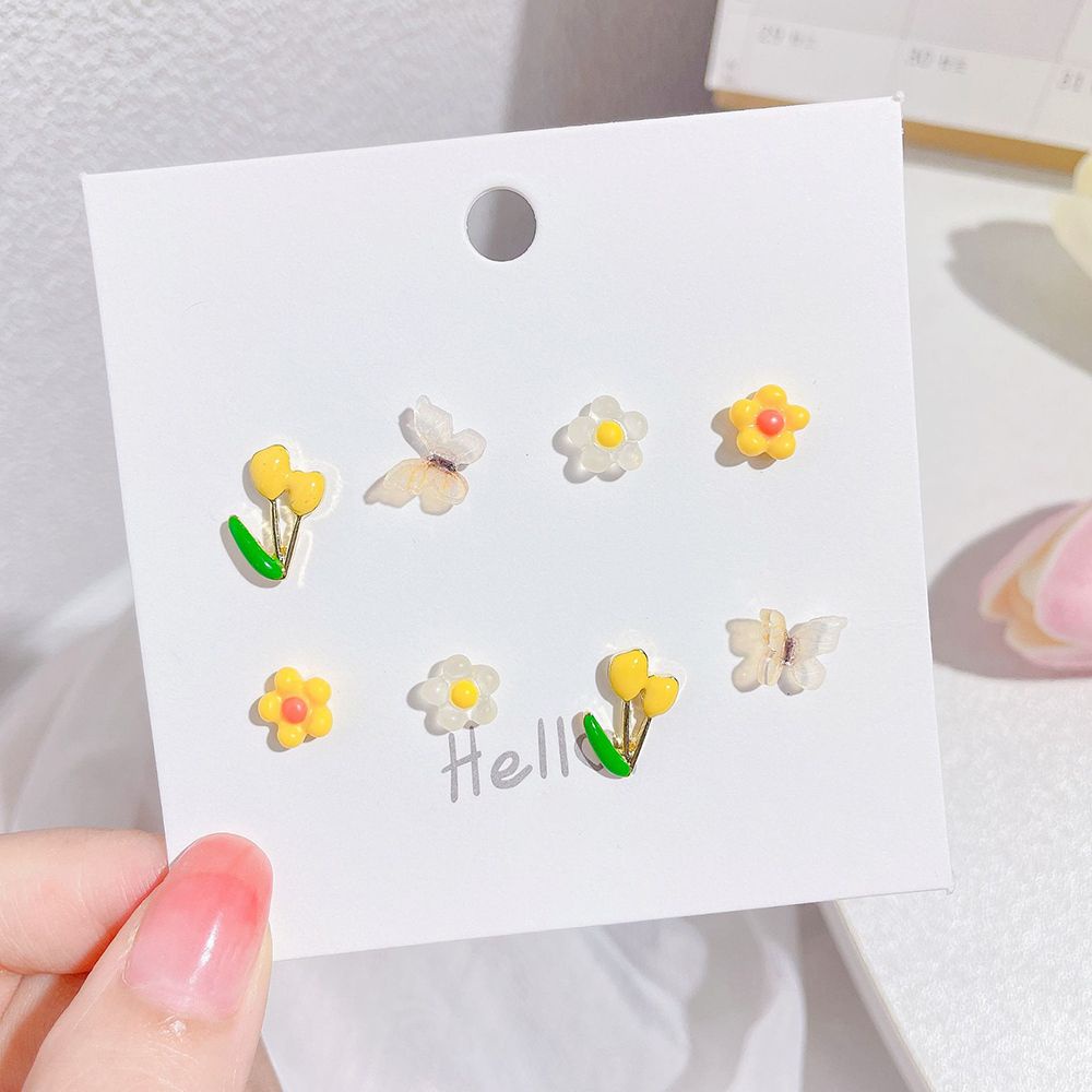 4 Đôi bông tai phối hình hoa tulip/ bướm nhiều màu dễ thương phong cách Hàn Quốc cho nữ