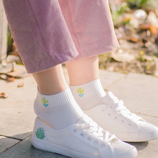 Tất Trắng Hoạ Tiết Ulzzang Thêu Phong Cách Dễ Thương
