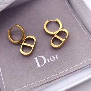 Khuyên tai thiết kế hình logo  phong cách thời trang retro