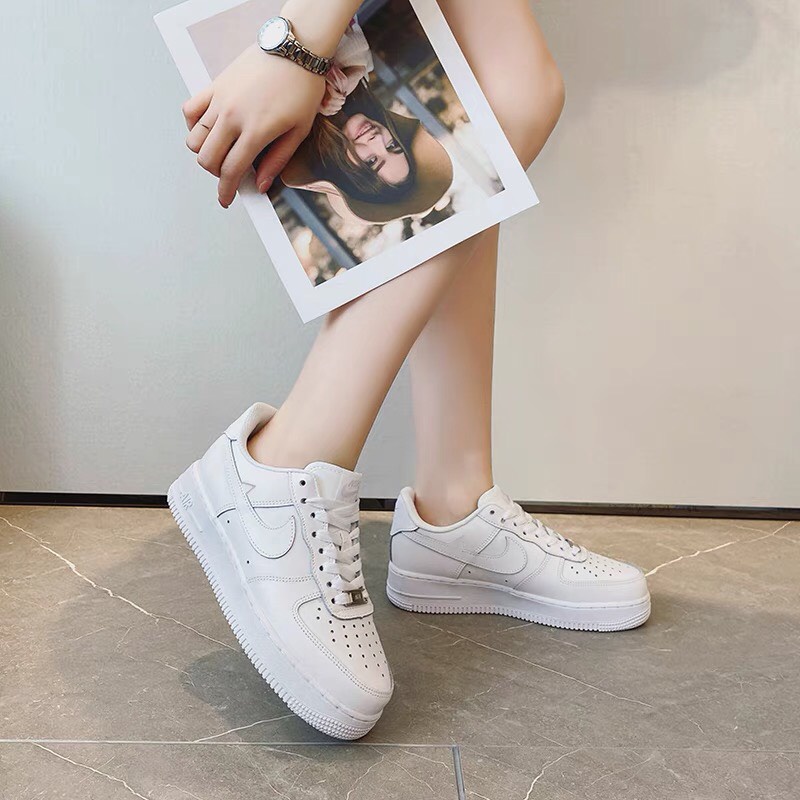 ( RẺ VÔ ĐỊCH) Giày thể thao nâng đế. Ảnh thật phía sau