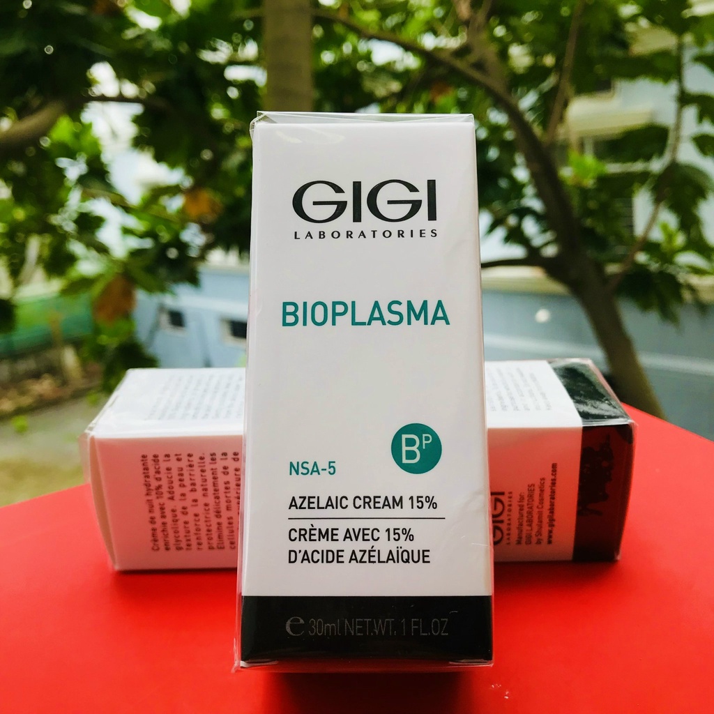 Kem dưỡng loại mụn Bioplasma Azelaic cream 15%