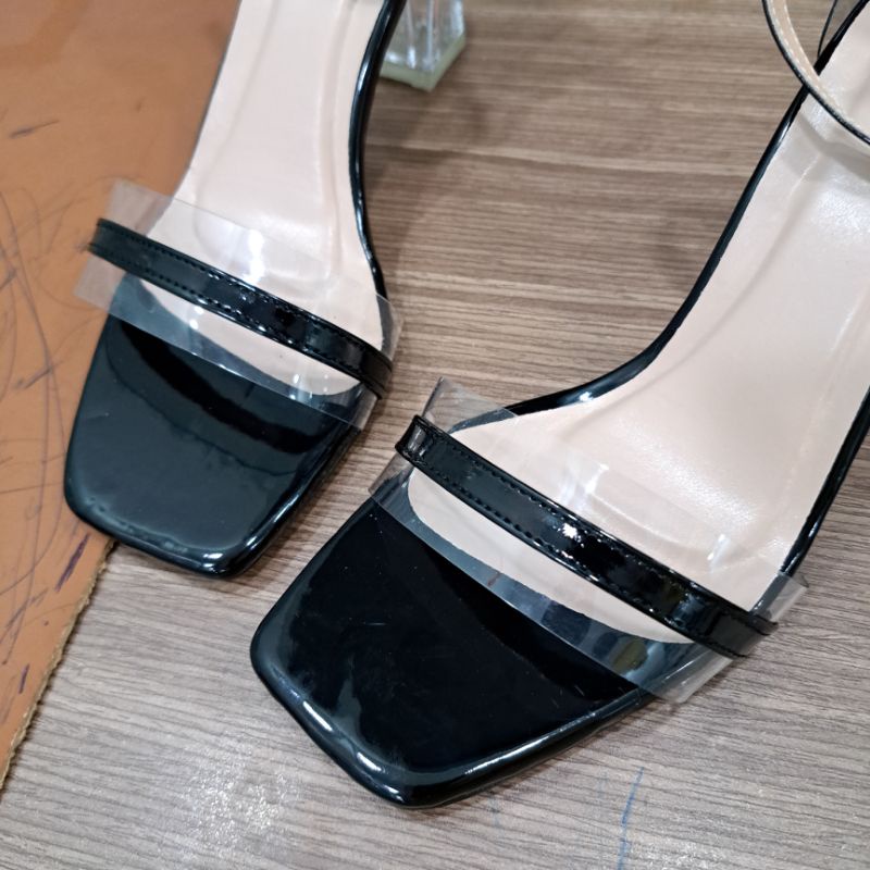 Sandal cao gót quai ngang bigsize ngoại cỡ size lớn 40 42 42 43 cao gần 7 phân