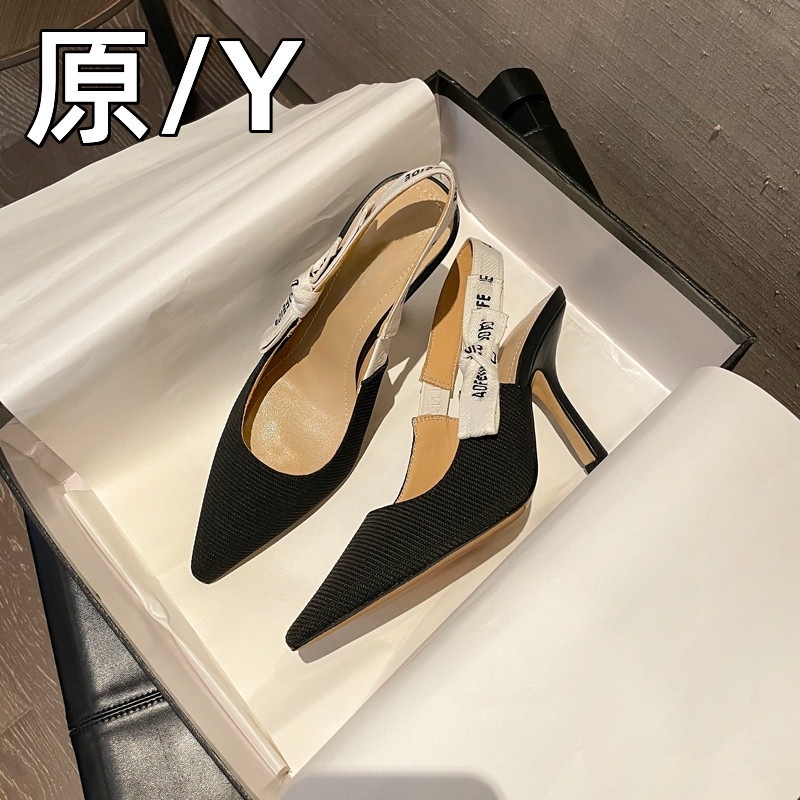 Giày sandal hở eo quai dio 3cm H137