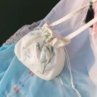 Túi đeo chéo dây rút thêu hươu trúc phong cách retro Trung hoa cổ trang