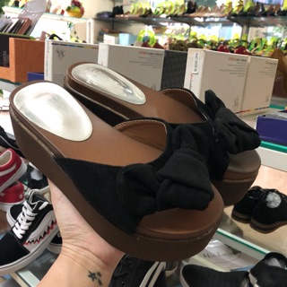 Dép xuồng cao 5 phân có nơ đen sz 36