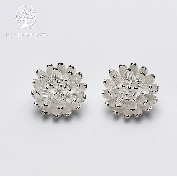 Charm bạc hoa cúc - NQ Jewelry