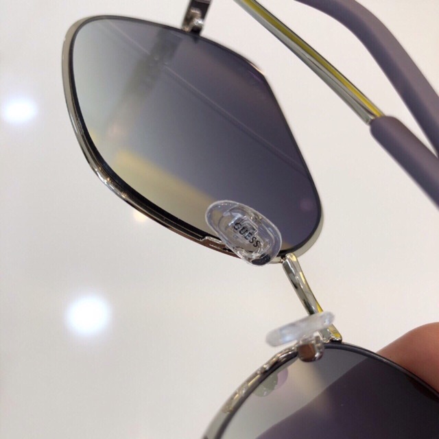 [Siêu Rẻ] Kính Guess  siêu đẹp siêu sang | BigBuy360 - bigbuy360.vn