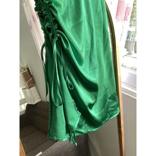đầm satin cổ đổ rút dây hông