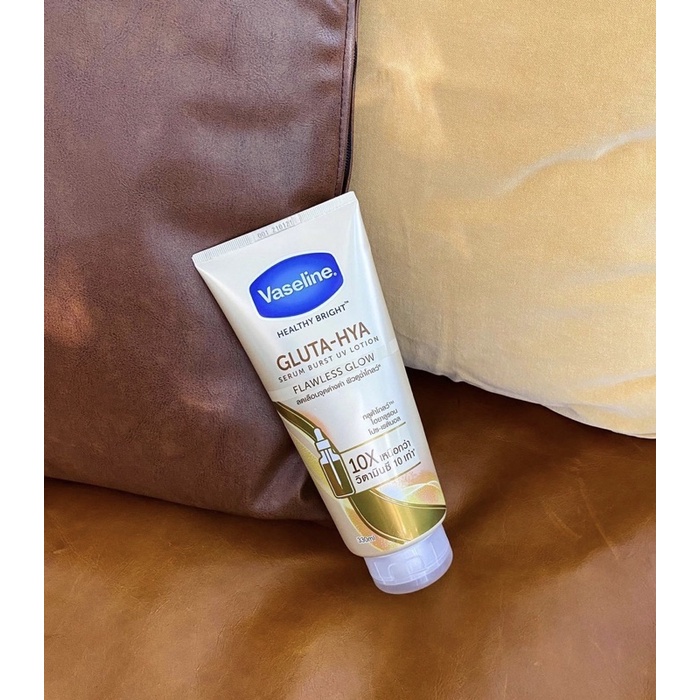 Sữa Dưỡng Thể Trắng Da Vaseline Gluta-Hya Burst Lotion.