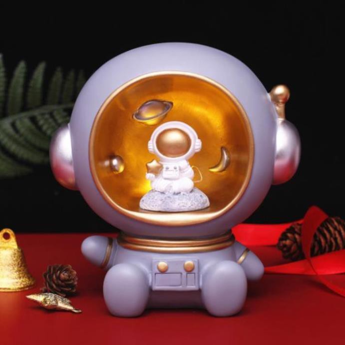 Đèn Ngủ Led Trang Trí Phi Hành Gia EMA Gối nệm cho người việt