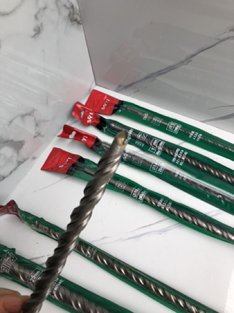 Mũi khoan bê tông Kim Khí Dung Anh mũi khoan xuyên tường Soyi dài 350mm