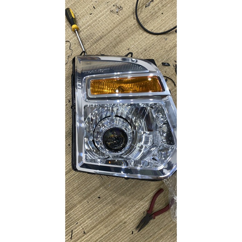 Bi Led Sanvi S8 2,5" Gắn Như Zin Giá 1 Bóng BH 15 Tháng