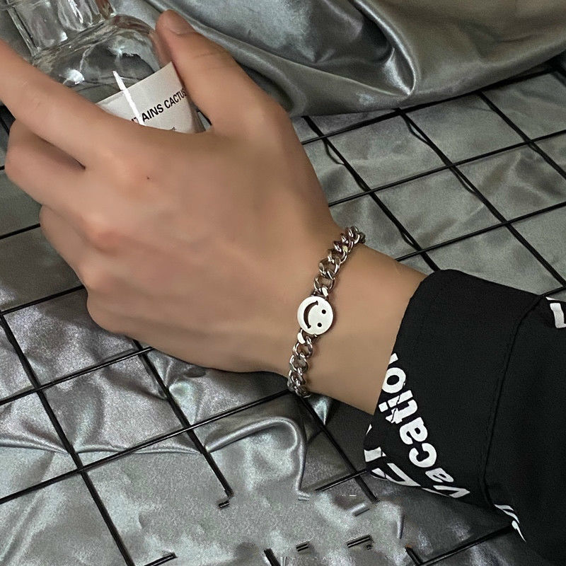 Vòng Tay Mặt Cười Đơn Giản Cá Tính Phong Cách Hàn Quốc