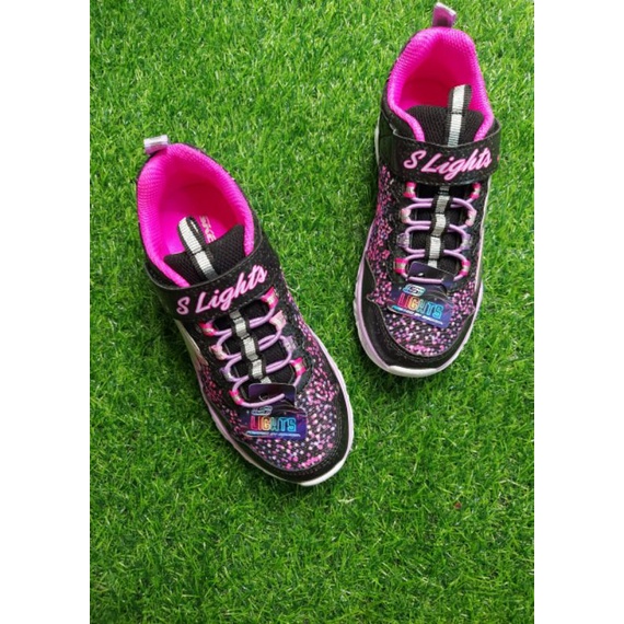 skechers xuất Mỹ