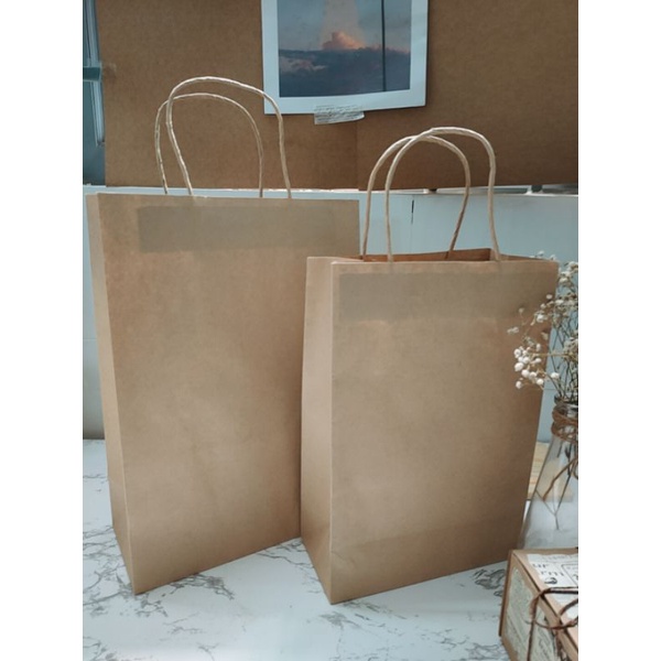 Túi giấy kraft  có quai