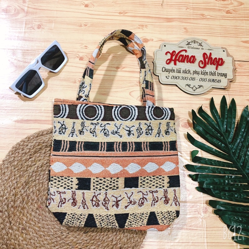 Túi thổ cẩm đeo vuông nhí