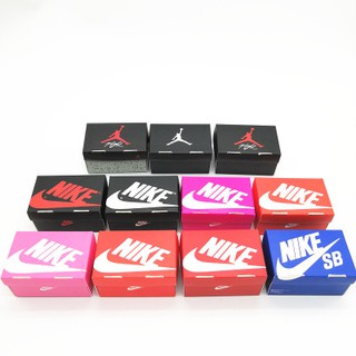 Hộp giày loại mỏng doll size 15cm và 20cm