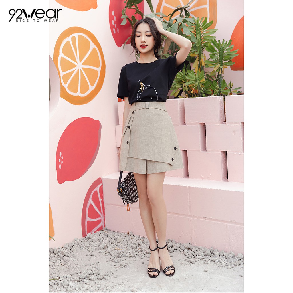 Chân váy chữ A ngắn nắp túi giả xẻ vạt 92WEAR JAW0859