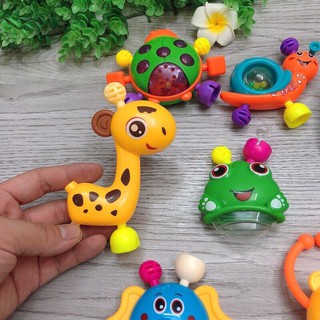 Set đồ chơi xúc xắc 10 món cho bé