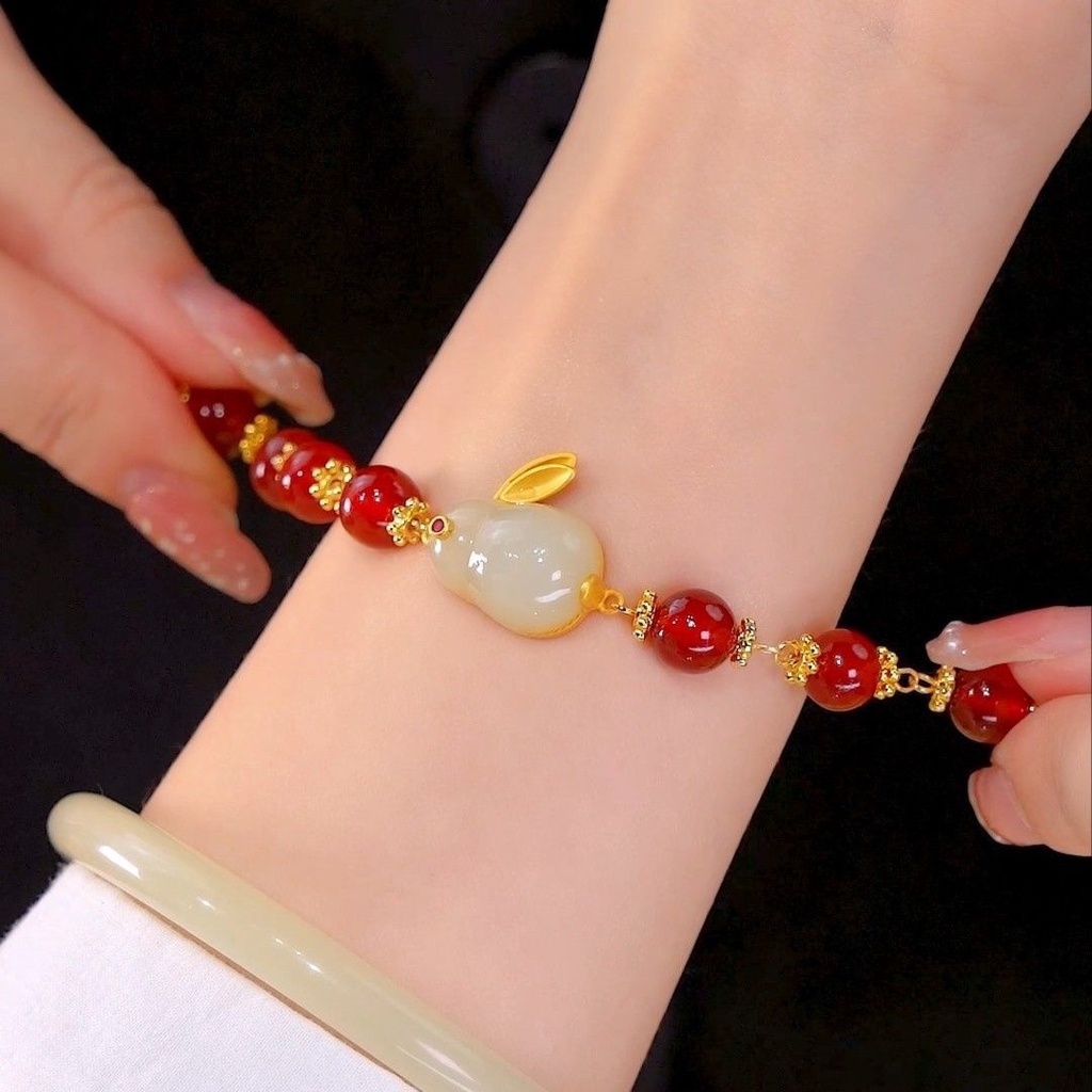 [Hàng Mới] Vòng Tay Xỏ Hạt Đá Mã Não Đỏ Dễ Phối Đồ Hình Thỏ Cá Tính Cho Bạn Gái