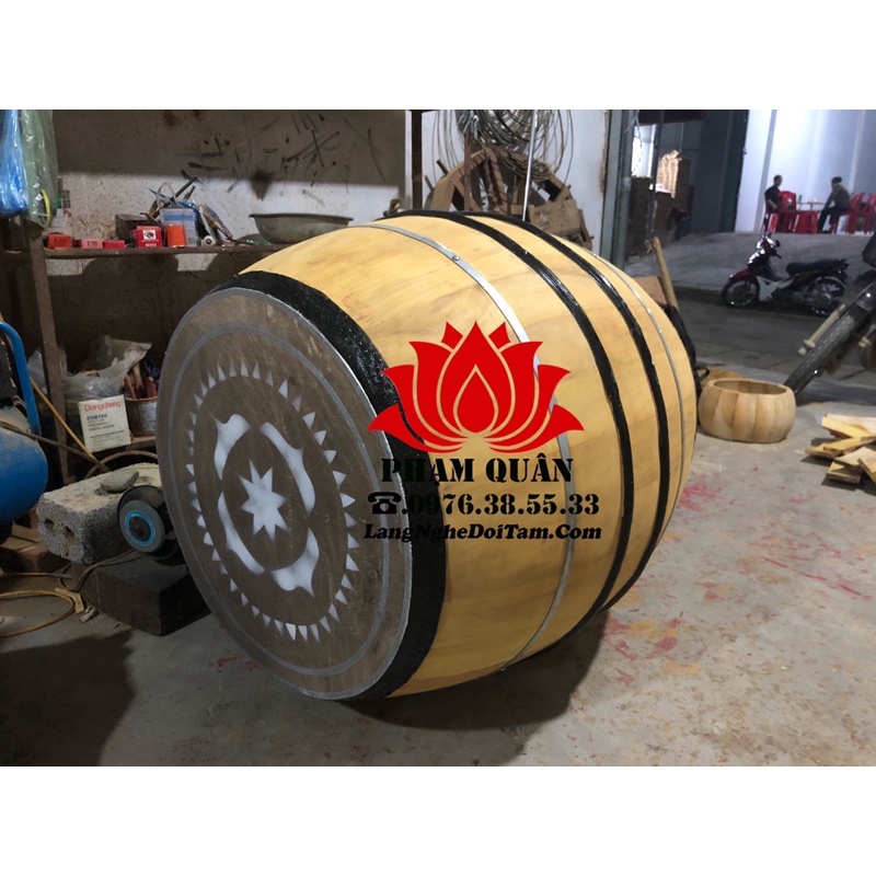 Trống nhà thờ họ, trống trường học, trống chùa( mặt 40cm x cao 60cm) tang trần kèm dùi trống và giá trống