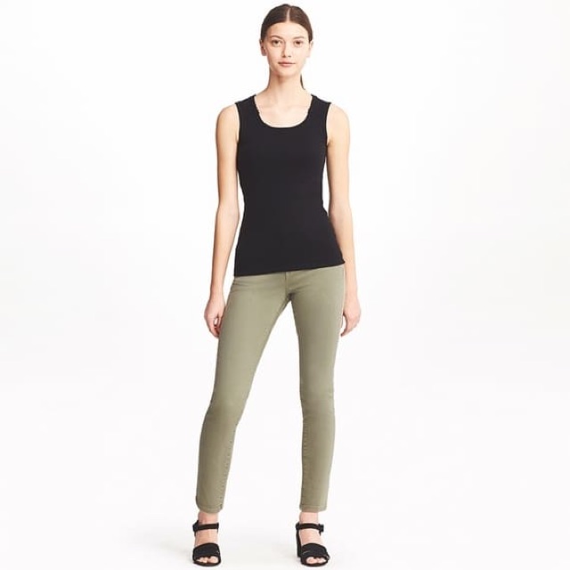 Quần legging lửng Uniqlo