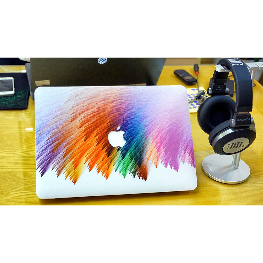 Ốp Macbook hình lông vũ (tặng kèm nút chống bụi + chống gãy dây sạc)