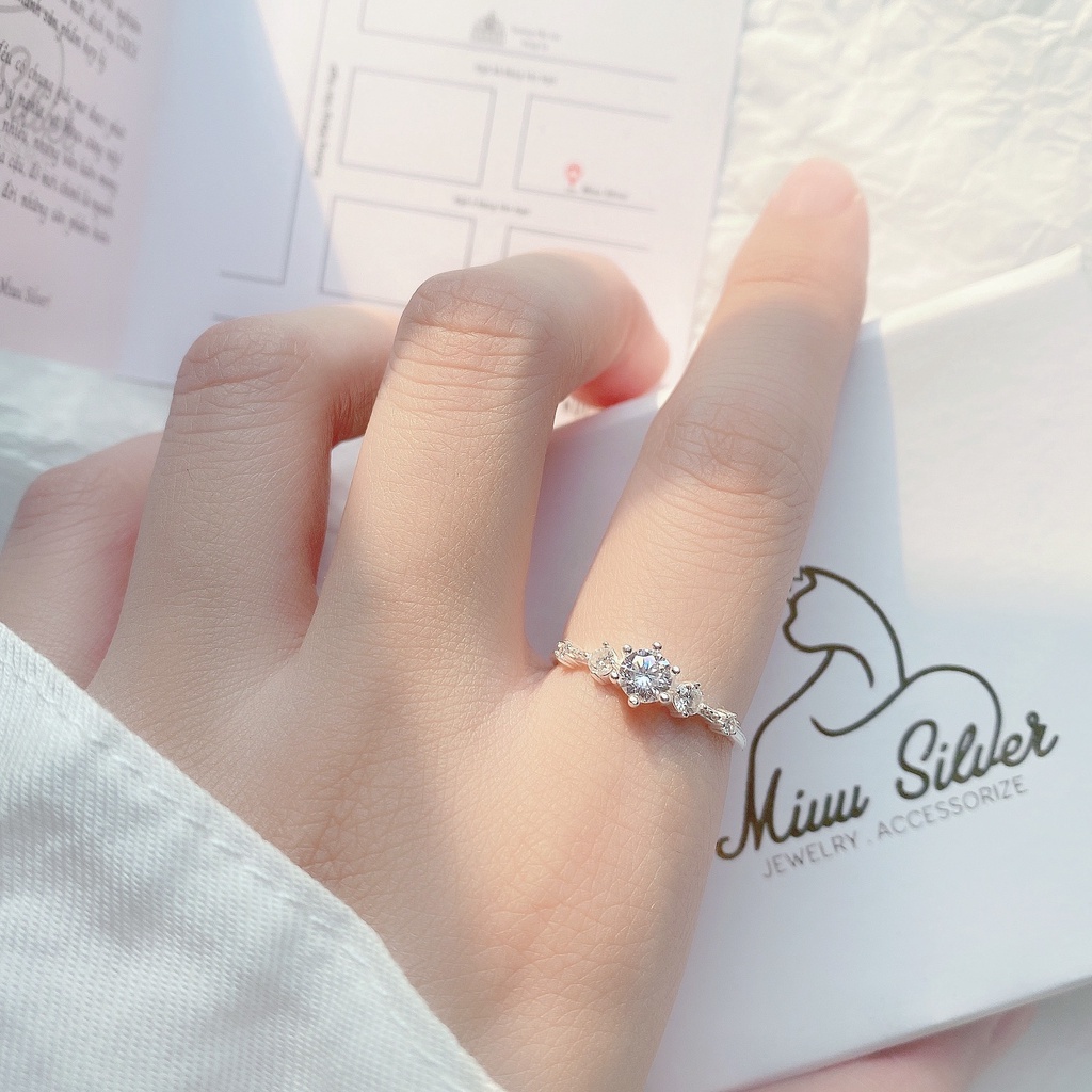 Nhẫn bạc nữ Miuu Silver, nhẫn nữ đính đá Elina Ring