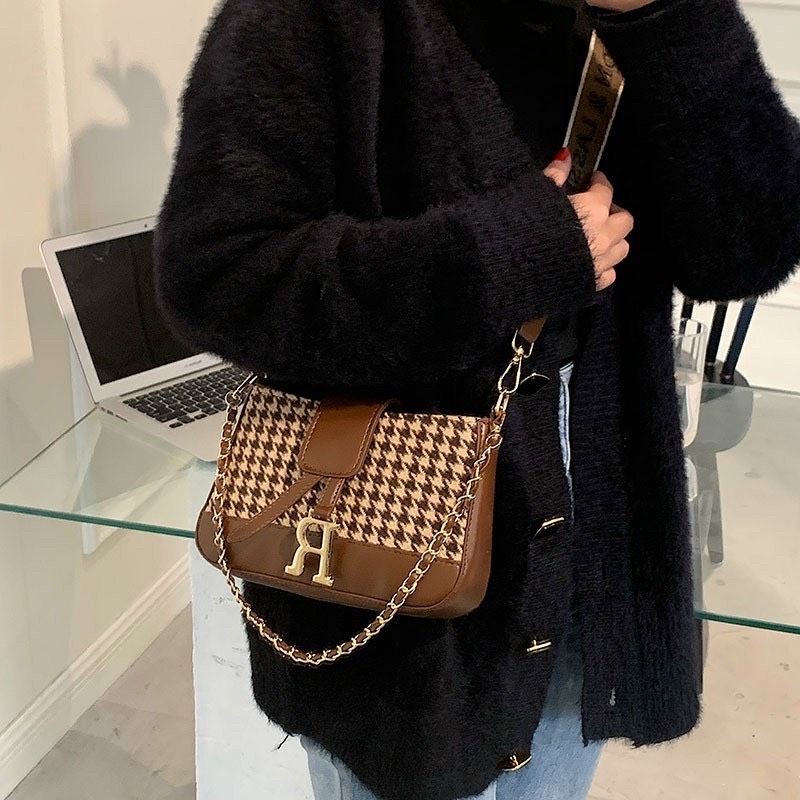 Túi dạ mới size 22 cm về sẵn
