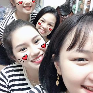 [ Xả kho] Áo phông nữ HM cổ tim ( có ảnh thật)