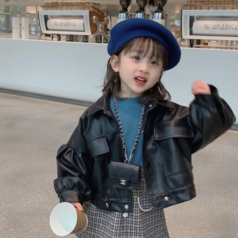 ÁO KHOÁC DA BÉ GÁI XINH XẮN SÀNH ĐIỆU