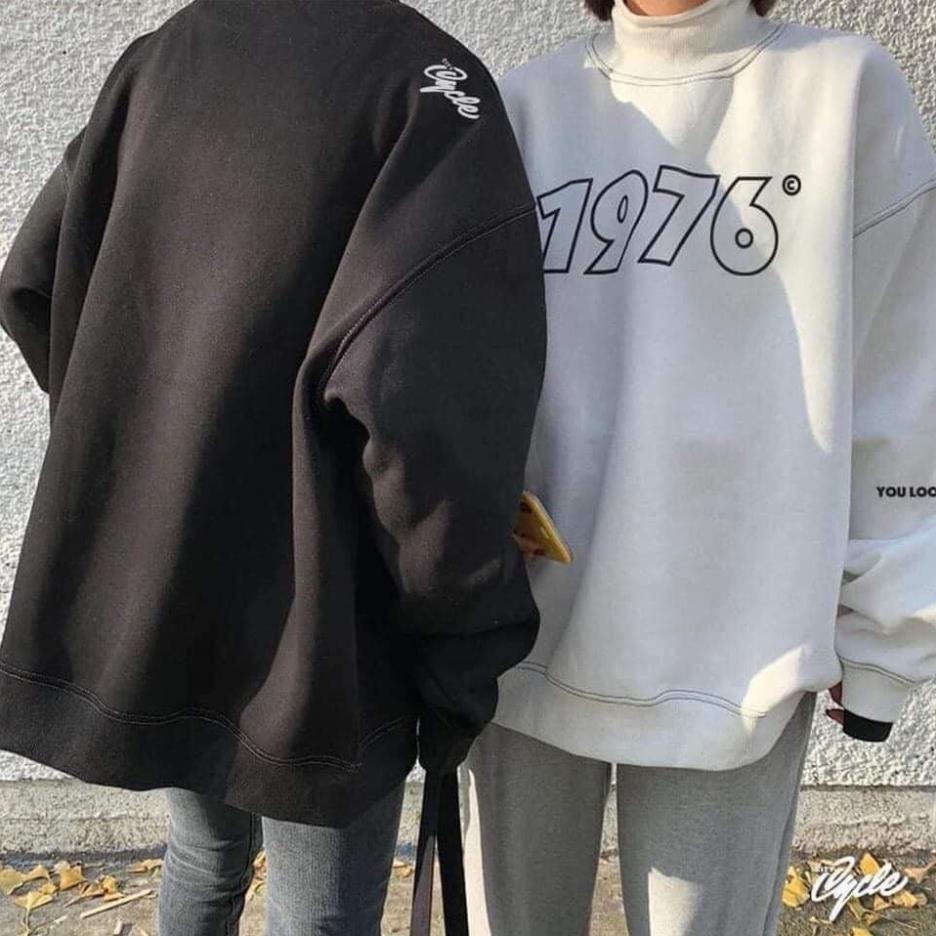 Áo nỉ nữ cổ trụ in hình 1976 - Áo nỉ nữ Sweater form rộng unisex - LYLY STOTE | BigBuy360 - bigbuy360.vn