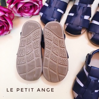 Sandal rọ bé trai