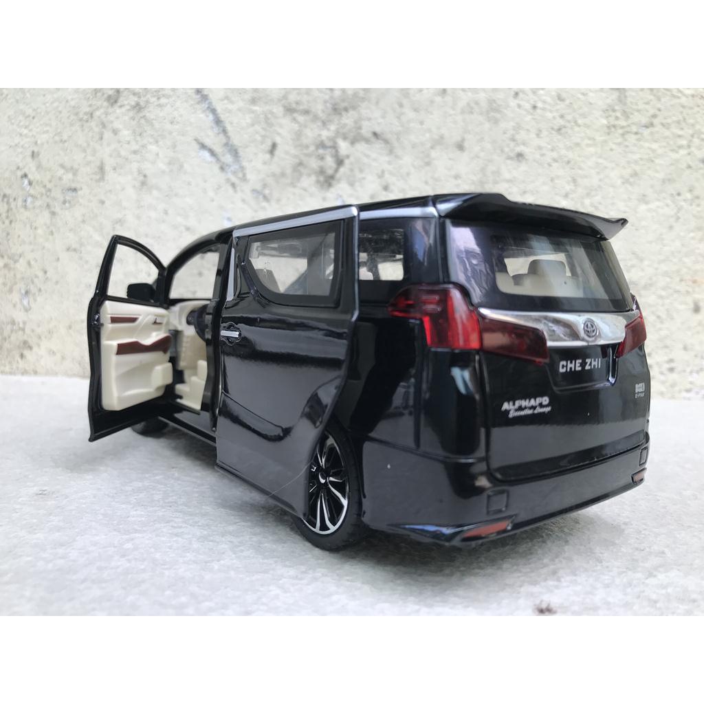 Mô hình xe Toyota Alphard Hybrid E-Four 2021 1:24