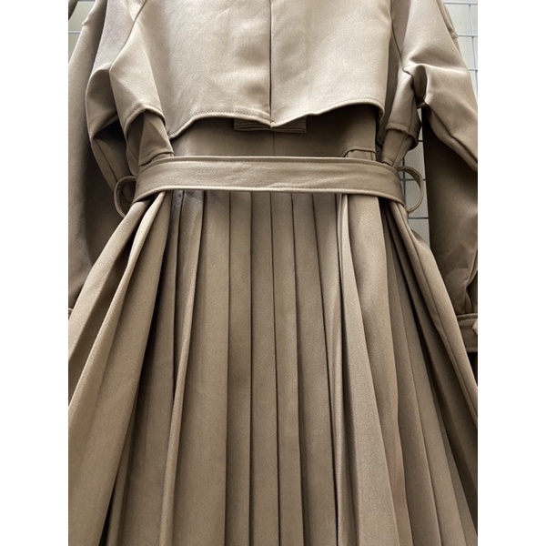 Áo mangto kaki dập ly sau dáng dài