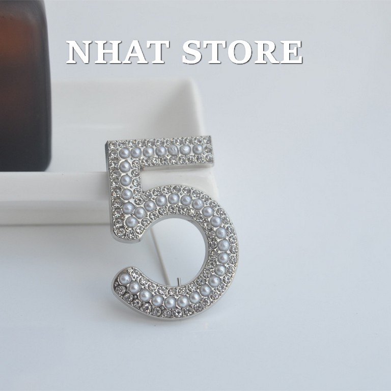 Trâm cài vest Hàn Quốc, ghim cài áo nữ đính đá hình số 5 Nhat Store
