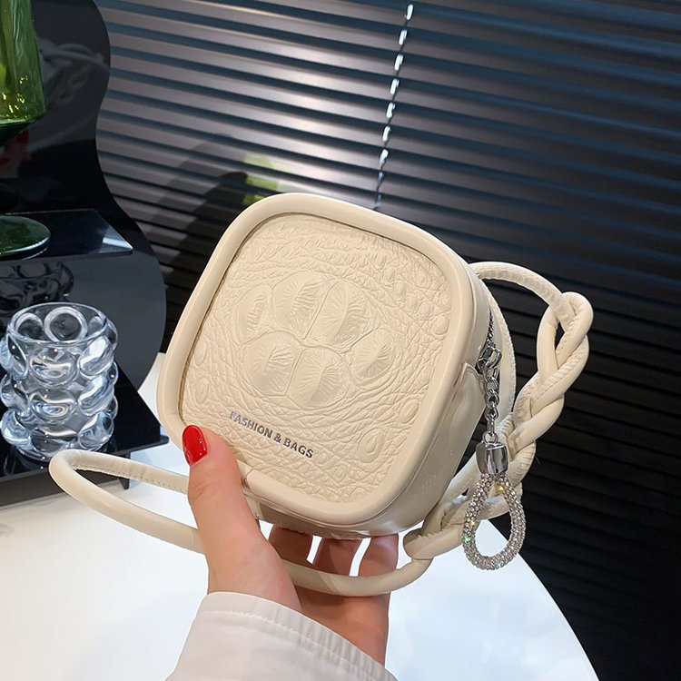 Túi Đeo JASMIN NOIR chéo mini bằng da pu hình vuông đính tua rua thời trang cho nữ