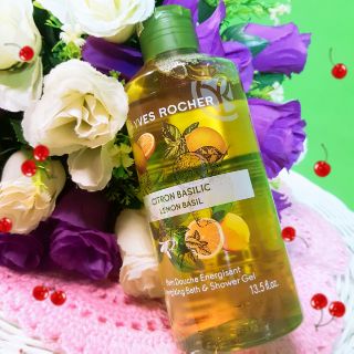 Sữa tắm Yves rocher hương chanh