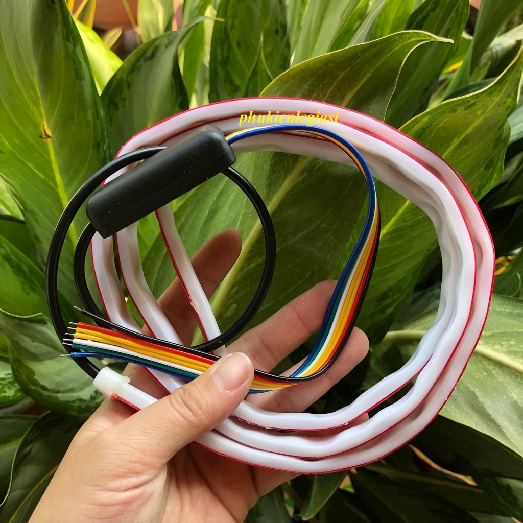 Đèn led chạy dán cốp sau RGB nhiều màu tự động Mitsubishi Grandis