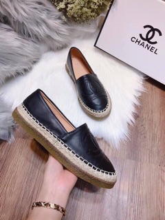 Giày slip on đế cói