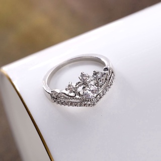 Nhẫn Vương Miện Màu Bạc