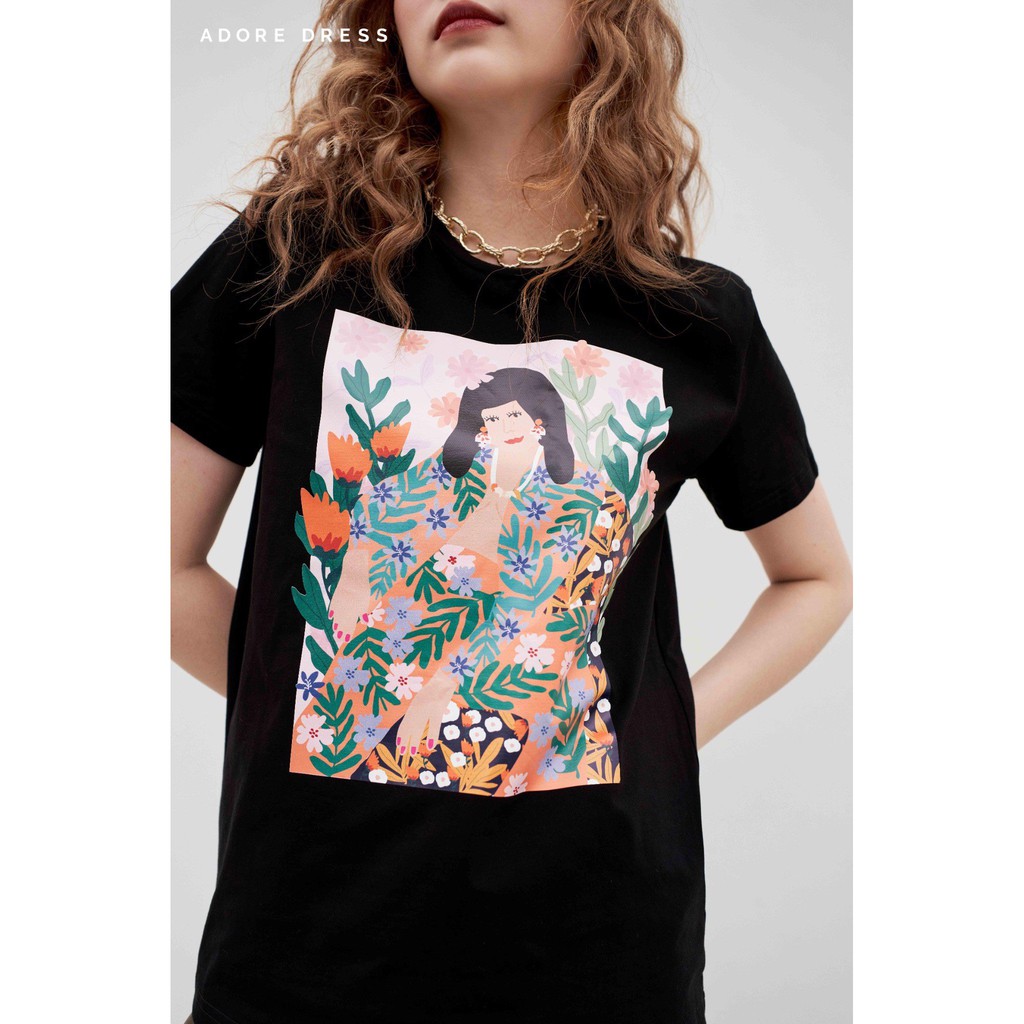 Áo phông đen printed mom with flowers 1TS4022 ADORE DRESS | BigBuy360 - bigbuy360.vn
