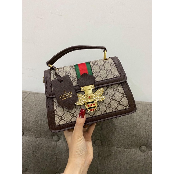 Túi Ong Sọc Cờ size 23cm vỡ hộp ảnh tự chụp loại đẹp