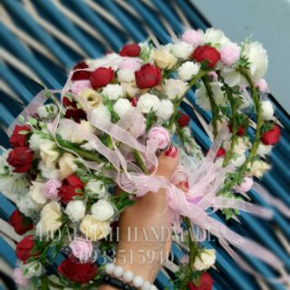 Vòng nguyệt quế/Hoa cài đầu (ảnh shop chụp)