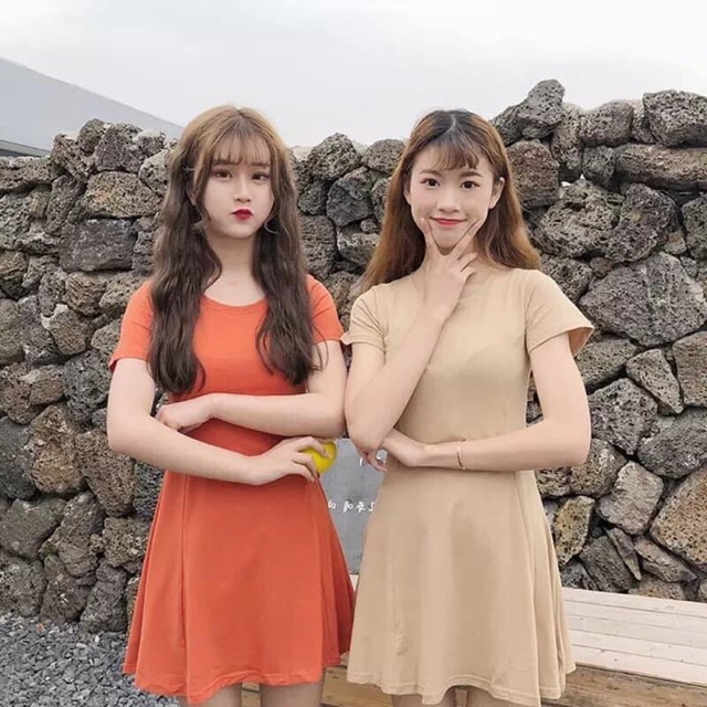 Váy trơn xoè